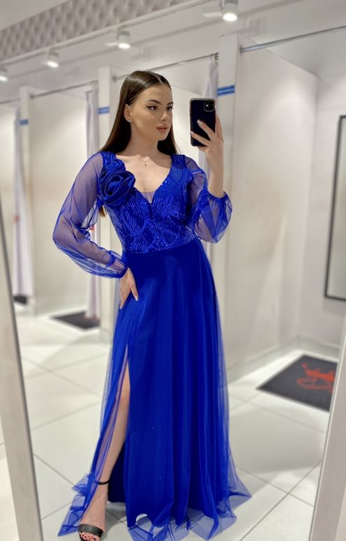 Sukienka długa tiulowe rękawy z przypinką chaber