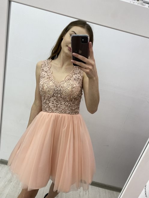 Krótka princeska koronkowa góra róż