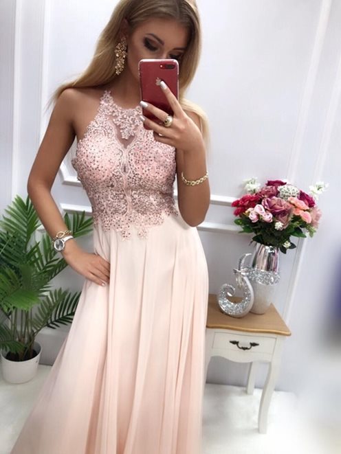 Długa sukienka na ramiączkach róż