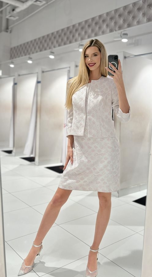 Żakiet elegancki ozdobne wzorki róż/beż