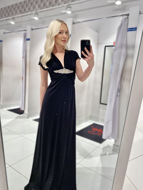 Sukienka długa ze zdobieniem w pasie czarna