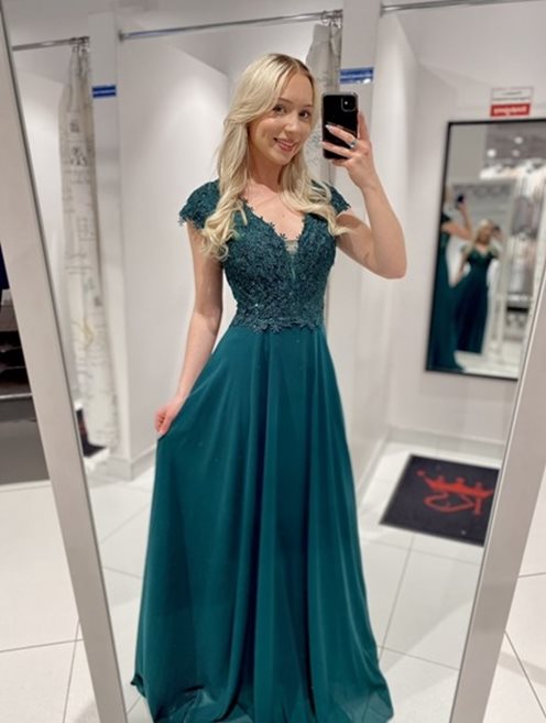 Sukienka długa z rękawkiem zdobienia zieleń