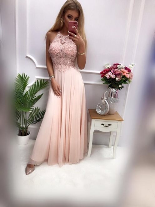 Długa sukienka na ramiączkach róż