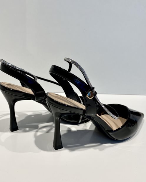 Czółenka na szpilce zdobione paskiem połysk czerń