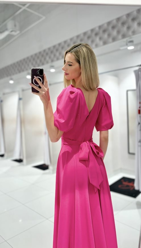 Sukienka długa bufiaste rękawki magenta