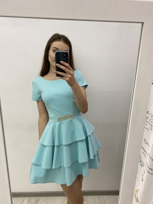 Sukienka z falbanką mięta