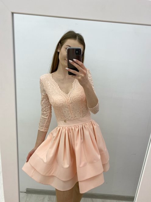Krótka sukienka rękawek 3/4 koronka róż