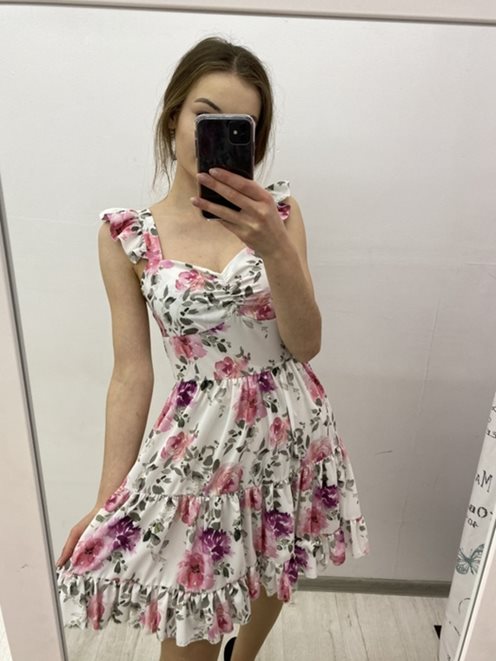sukienka krótka w kwiaty ramiączka falbanka róż