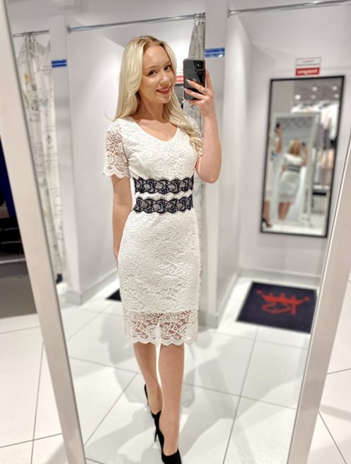 Sukienka krótka całość koronkowa biel