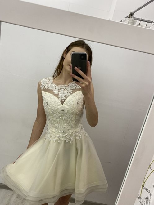 Princeska zakryta góra i plecy ecru