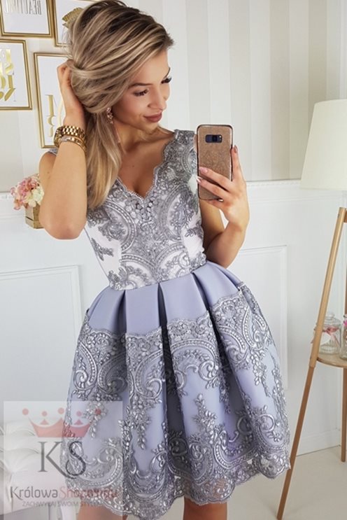 Sukienka koronkowa klosz szary