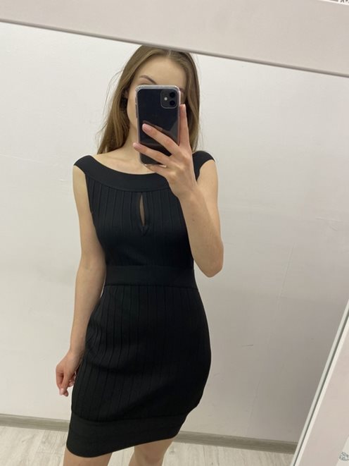 Sukienka pasy dekolt łezka czarny