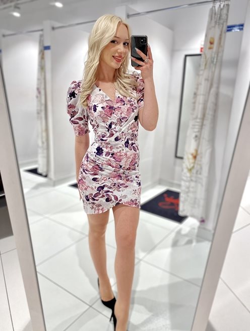 Sukienka krótka wzór kwiaty rękaw fiolet