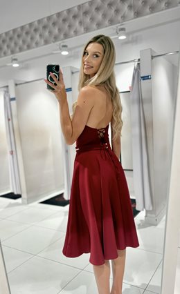 Sukienka midi prosta wiązanie tył bordo