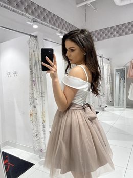 sukienka krótka hiszpanka tiulowa biały/beż