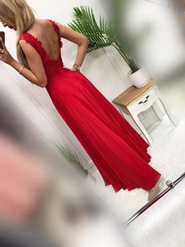 Długa sukienka kwiatowa koronka bordo