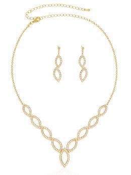 Komplet z ażurowym motywem listków