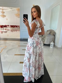 Sukienka długa z kwiatkami i rękawkiem biel