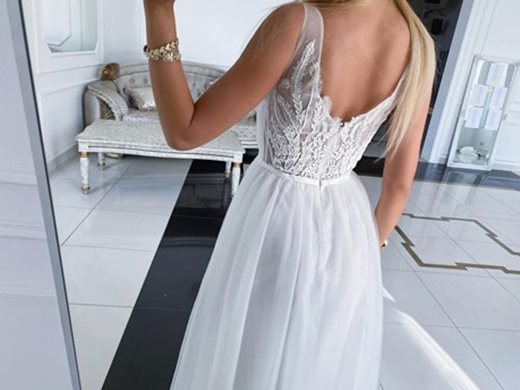 Sukienka długa zdobiona góra wyszycie kwiaty biel