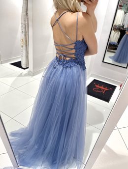 sukienka długa tiul koronka górą niebieski