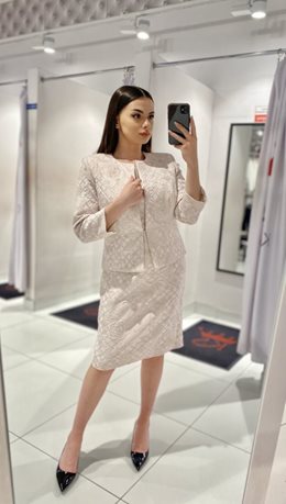 Sukienka wzory róże pudrowy róż