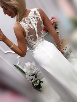 Długa sukienka gorsetowa biały