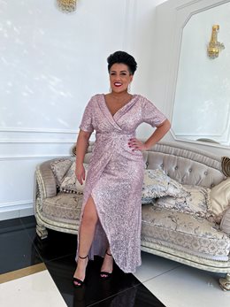 sukienka długa cała cekinowa z rękawkiem wrzos