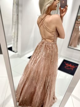 Długa sukienka zdobienia i brokat po całości róż