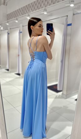 Sukienka długa dekolt woda wiązanie tył błękit