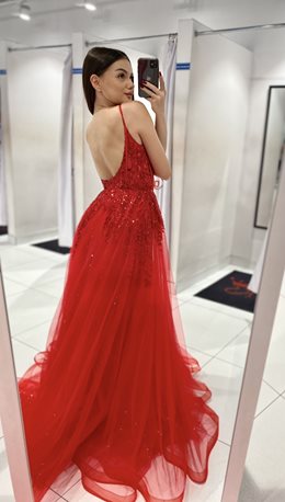 Sukienka długa zdobiona koronką brokatem czerwień