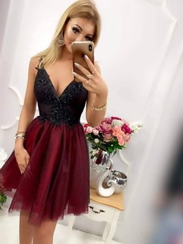 Krótka sukienka na ramiączkach tiul czarny/bordo