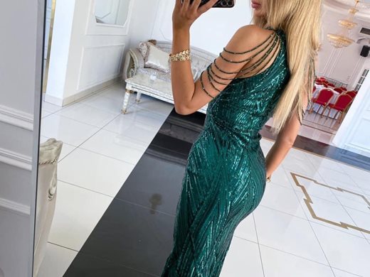 Sukienka długa cekinowa na ramionach zielona