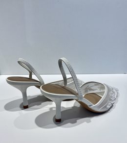 Czółenka z koronką biel