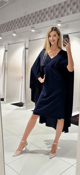 Sukienka krótka prosta z narzutką granat