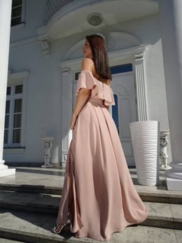 Długa lekka sukienka gładka rękaw falbanki beż